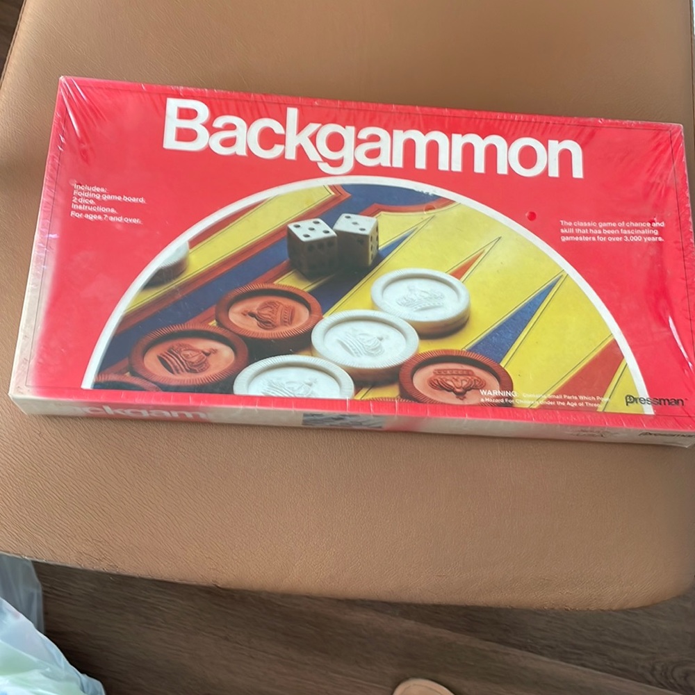 VINTAGE PRESSMAN CLASSIC BACKGAMMON GAME